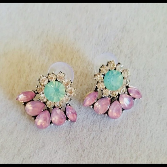 Sale 2/$20 “Ava” Rhinestone Stud Earrings - Picture 3 of 4